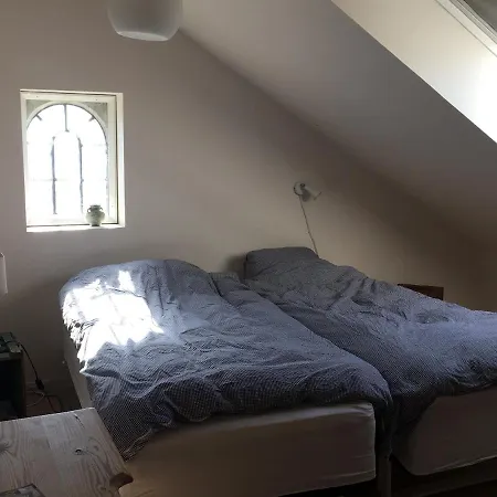 Breddamgård Bed & Breakfast 2*